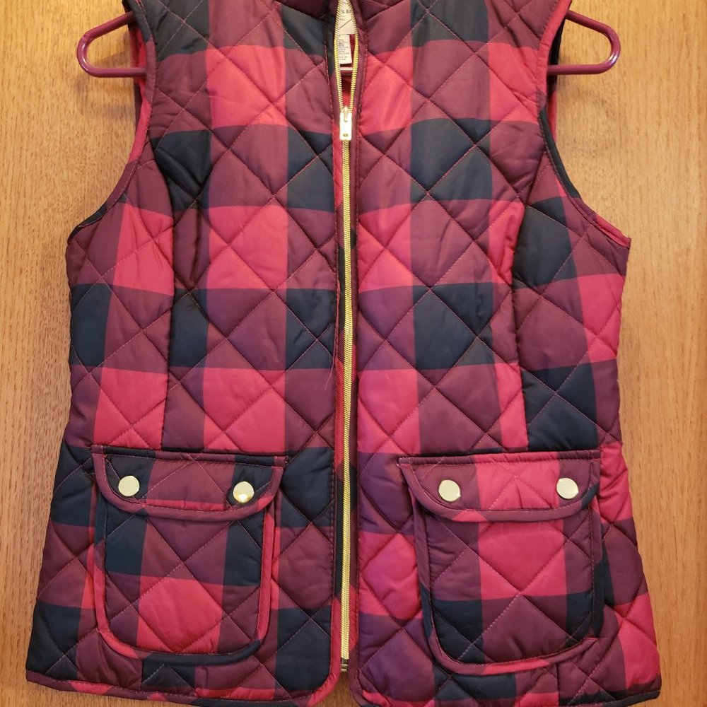 Girls red/black plaid vest - sz (sm)